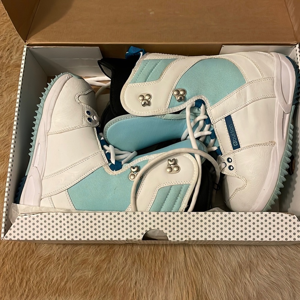 Burton snow boarding boots